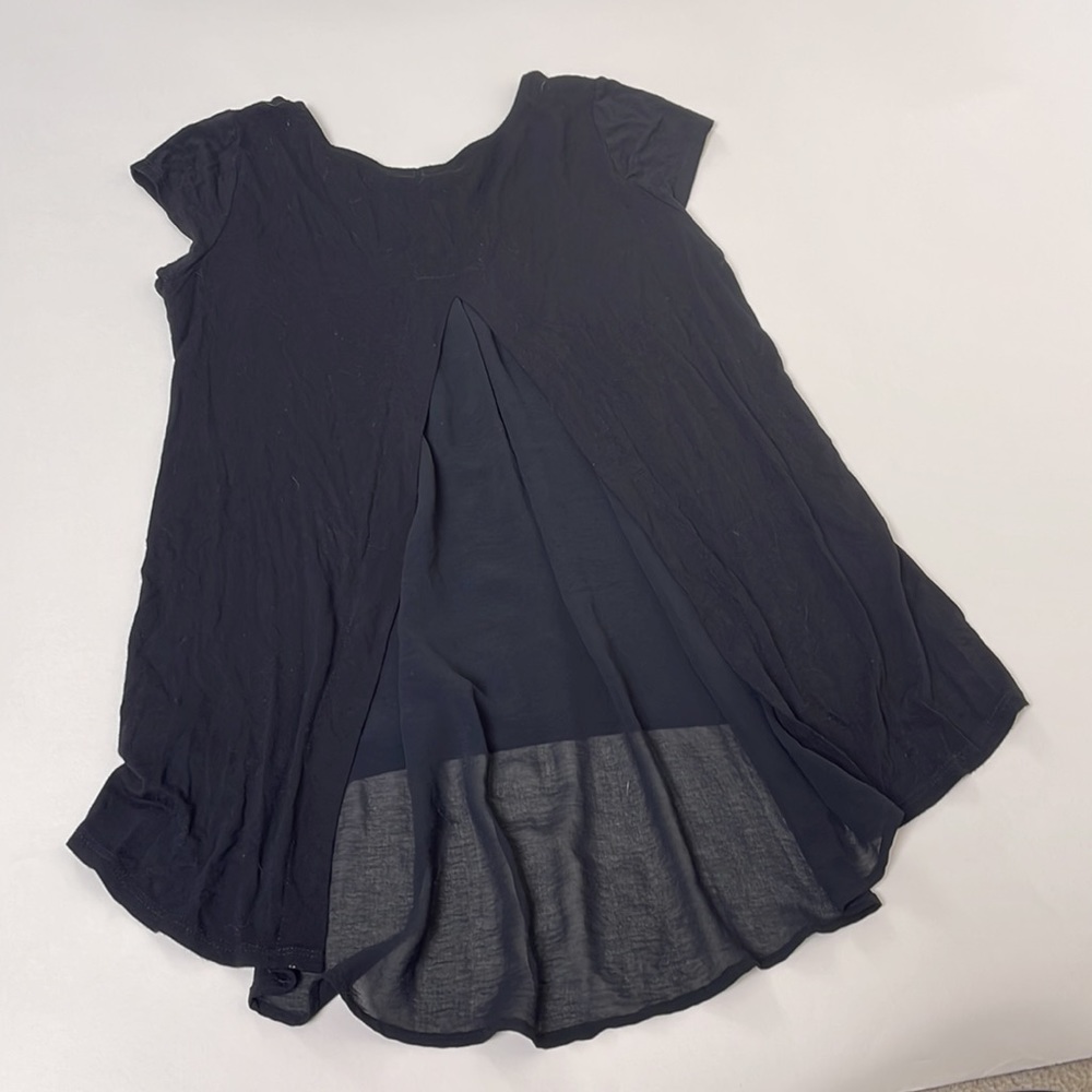 Kim& Cami Medium Black Blouse - cotton with sheer stylish back